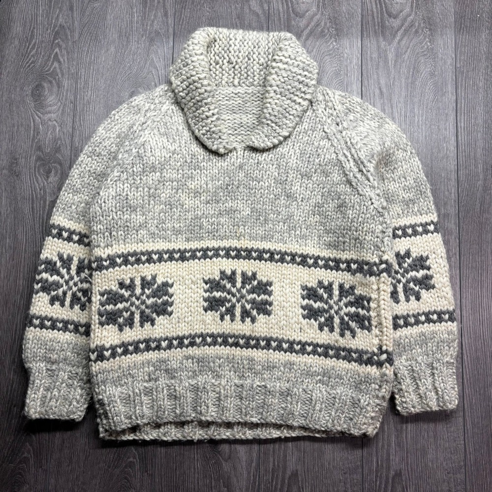 Vintage Hand Knit Wool Sweater Mens Large Grey Nordic Snowflake Cowichan Shawl